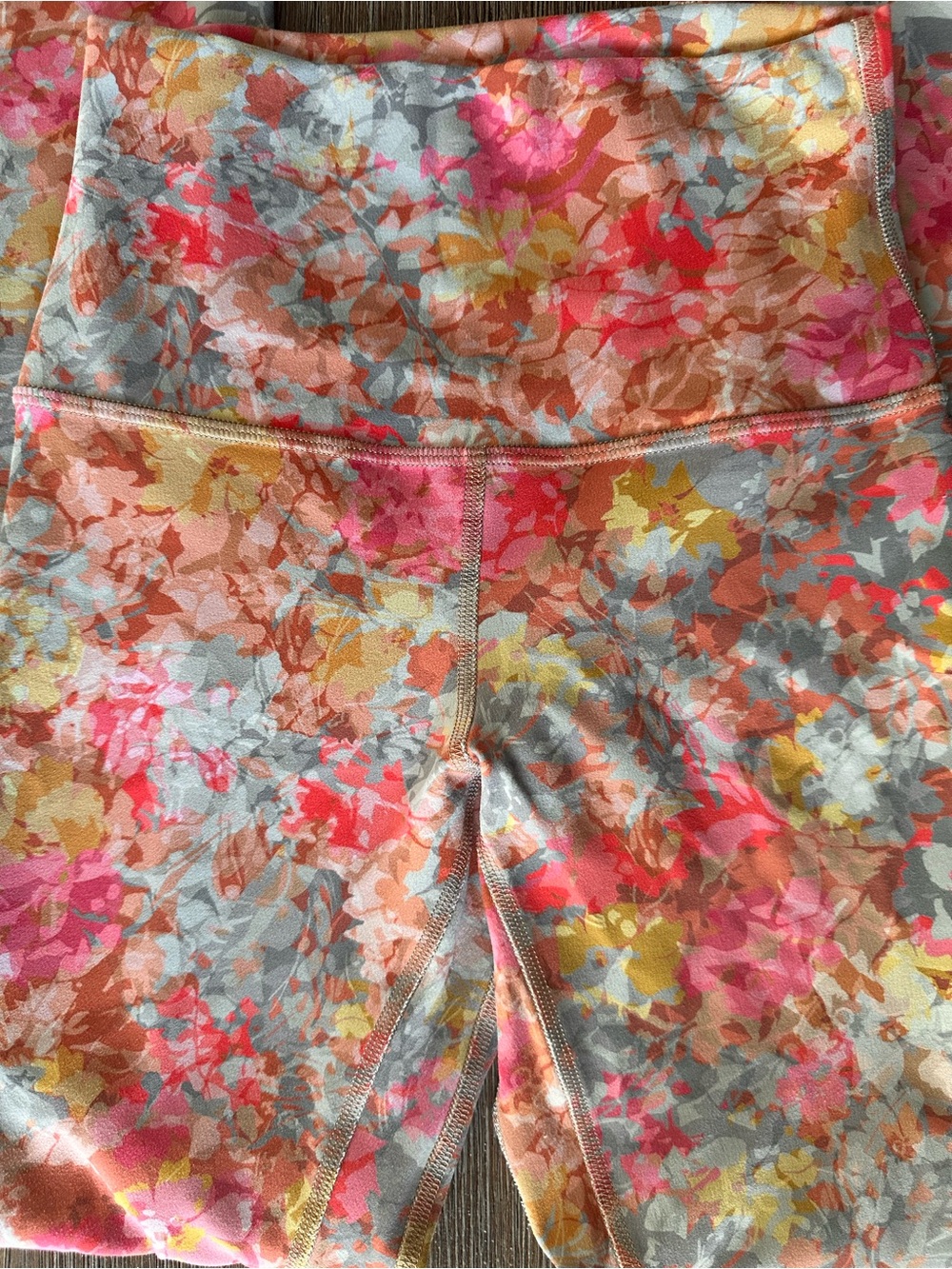 lululemon athletica women’s Floral Leggings in Pink, Gray, Yellow - Picture 5 of 5
